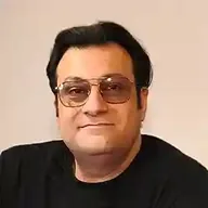 فرهاد اتقیایی