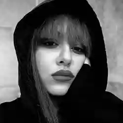 پرنیان شادکام